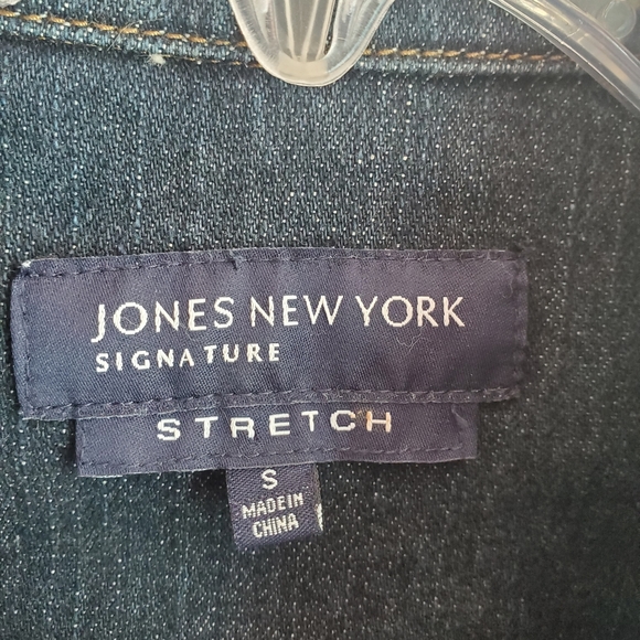 Jones New York Jean Jacket - Picture 2 of 4